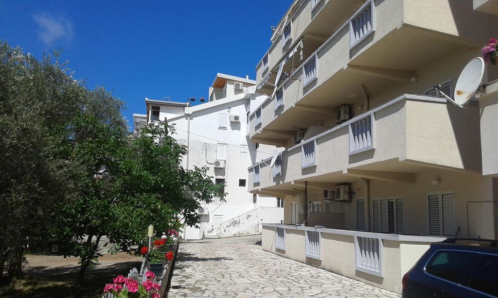 Oro Apartments Petrovac na moru Zimmer foto