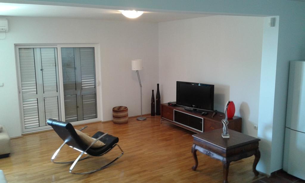 Oro Apartments Petrovac na moru Zimmer foto