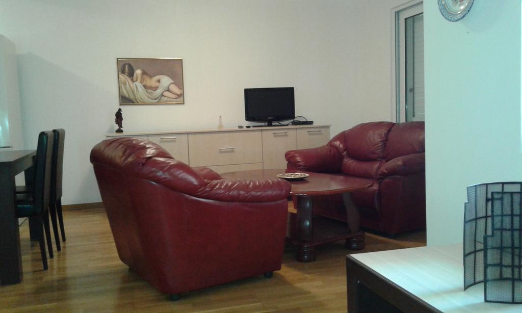Oro Apartments Petrovac na moru Zimmer foto