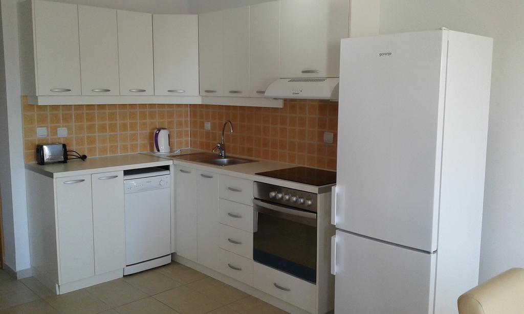 Oro Apartments Petrovac na moru Zimmer foto